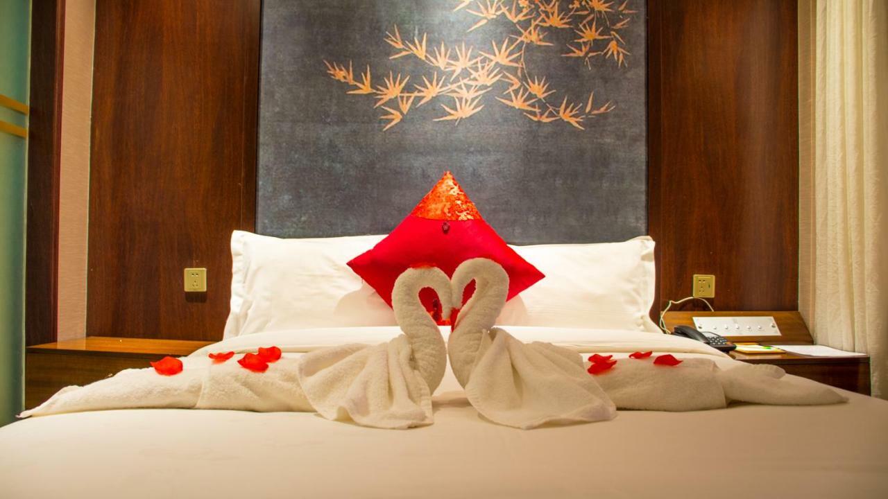 Doof Resort Hotel Lijiang  Bagian luar foto