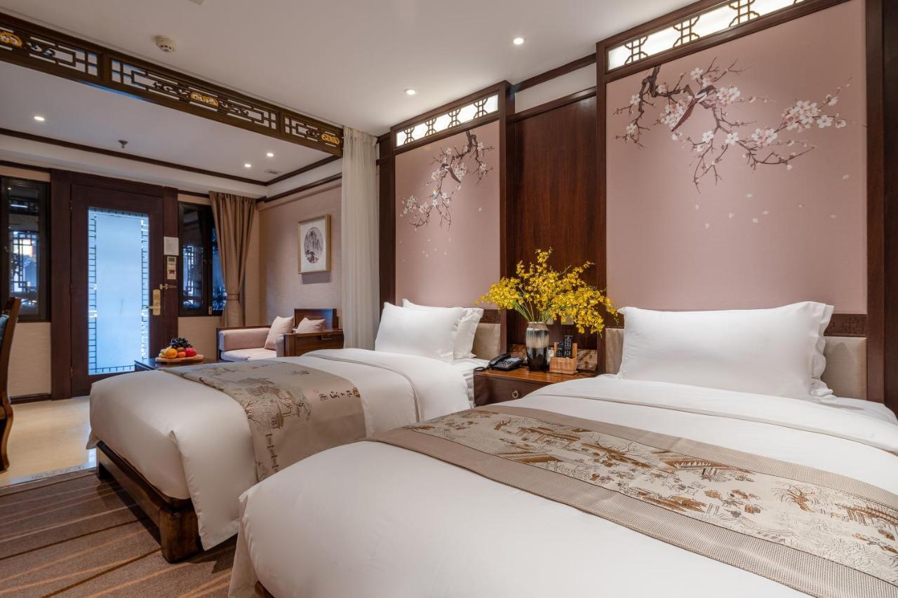 Doof Resort Hotel Lijiang  Bagian luar foto
