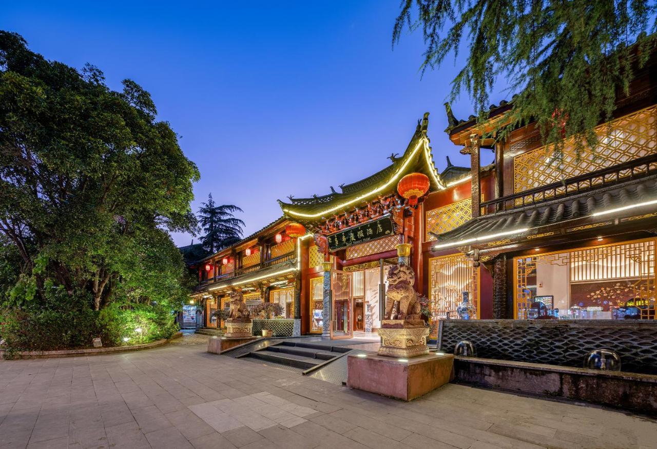 Doof Resort Hotel Lijiang  Bagian luar foto