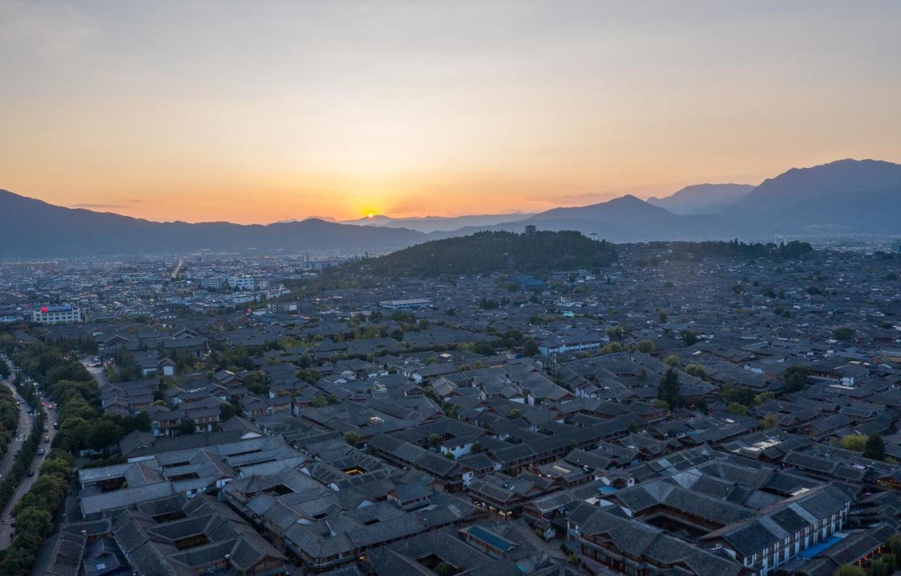 Doof Resort Hotel Lijiang  Bagian luar foto