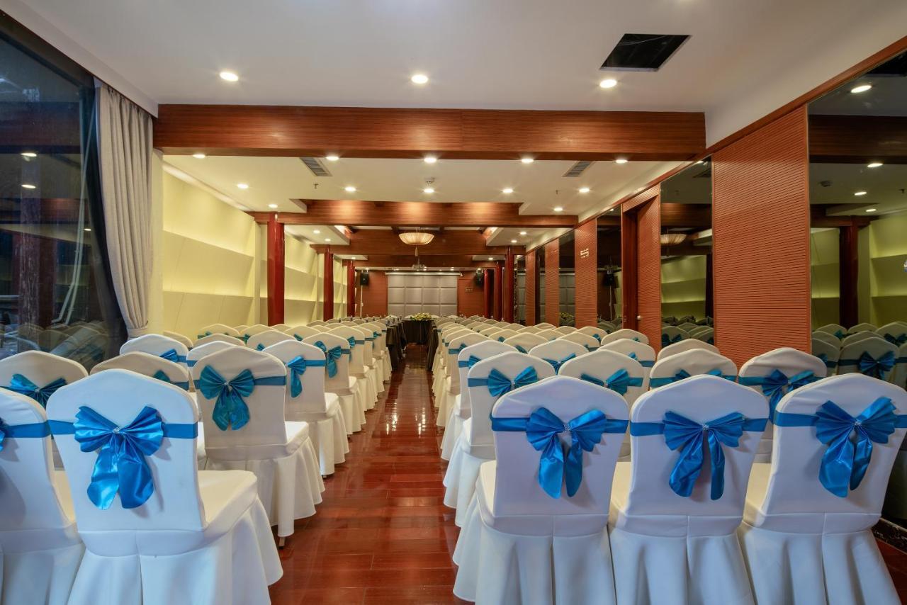 Doof Resort Hotel Lijiang  Bagian luar foto
