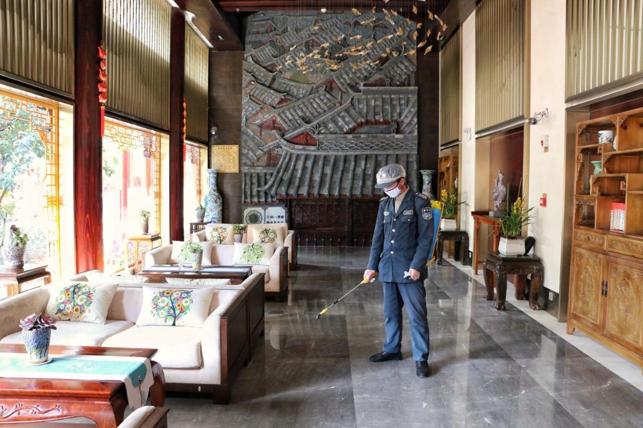 Doof Resort Hotel Lijiang  Bagian luar foto